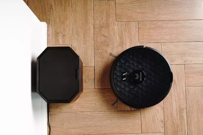 Лучшие роботы-пылесосы со станцией самоочистки